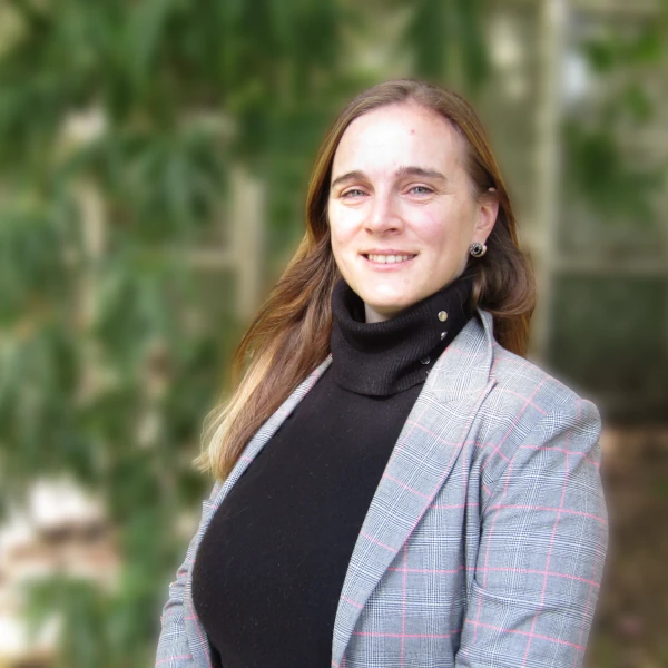 Violeta Mertens - Secretaria Ejecutiva
